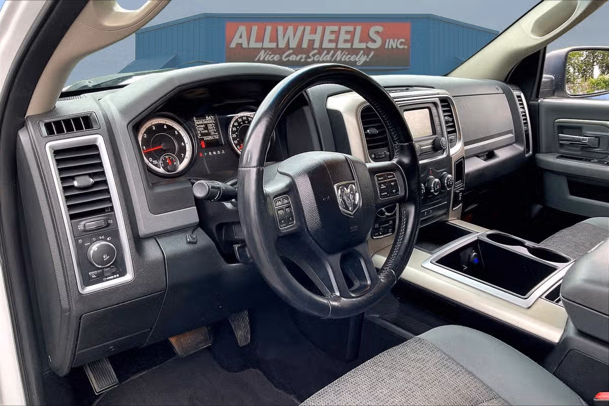 2015 Ram 1500 Big Horn Quad Cab Image 12
