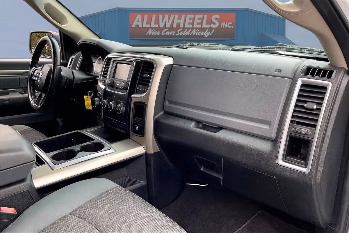 2015 Ram 1500 Big Horn Quad Cab Image 15