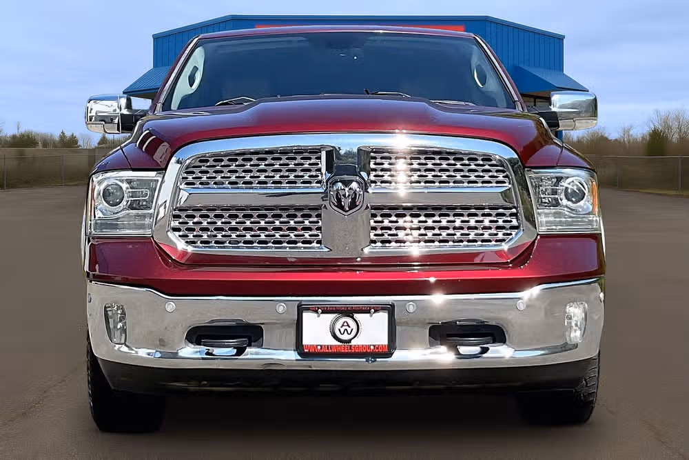 2016 Ram 1500 Laramie Crew Cab Image 2
