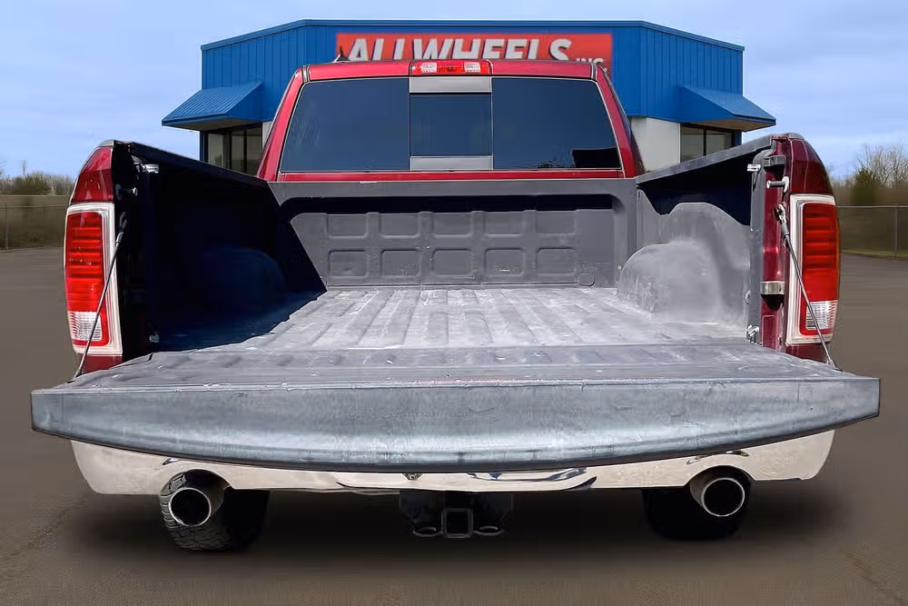 2016 Ram 1500 Laramie Crew Cab Image 14