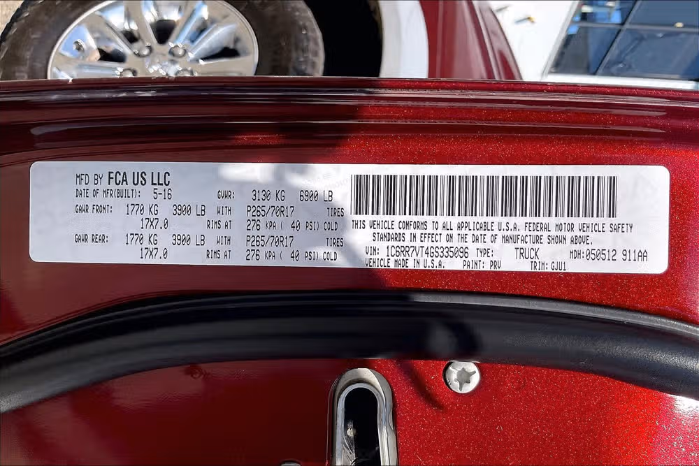 2016 Ram 1500 Laramie Crew Cab Image 31