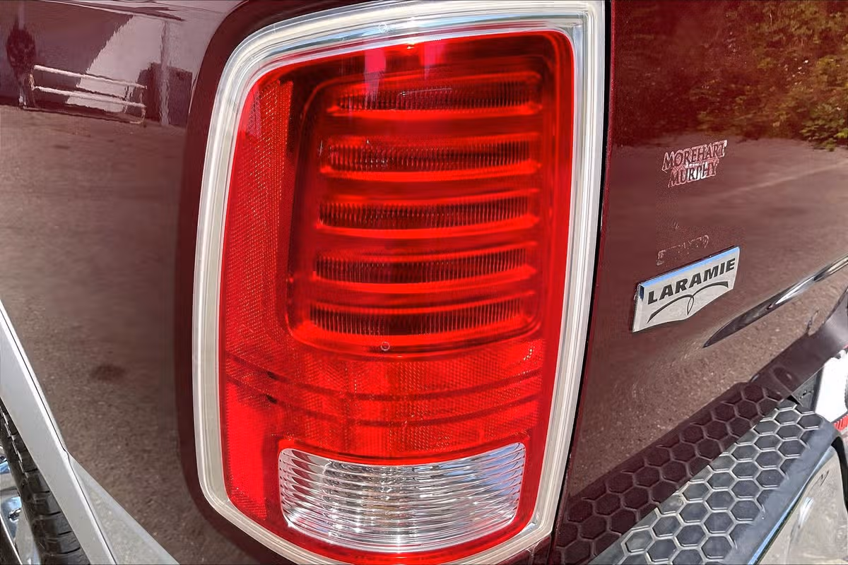 2016 Ram 1500 Laramie Crew Cab Image 27