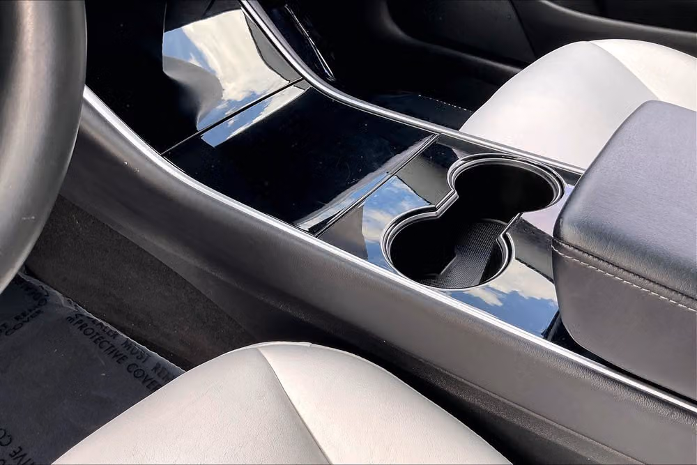 2018 Tesla Model 3 Performance Image 13