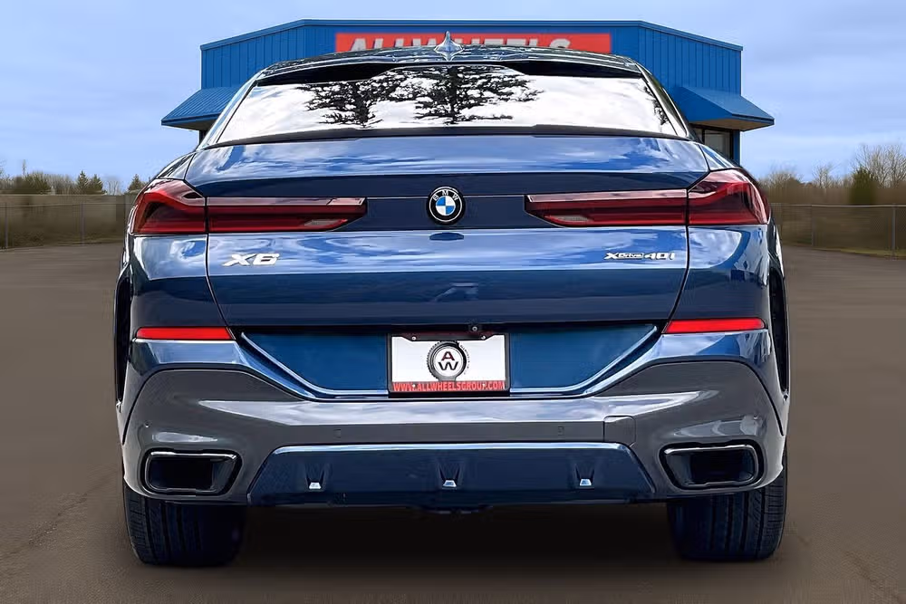 2021 BMW X6 xDrive40i Image 4