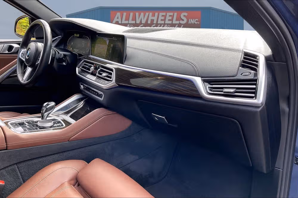 2021 BMW X6 xDrive40i Image 15