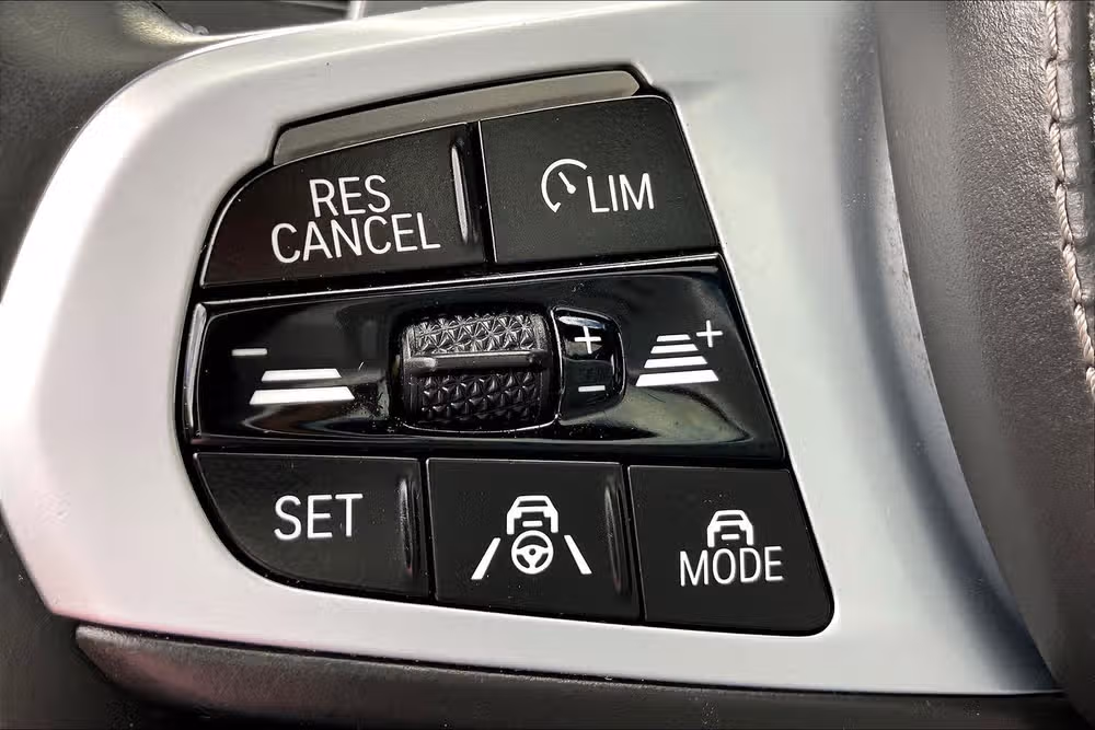 2021 BMW X6 xDrive40i Image 16