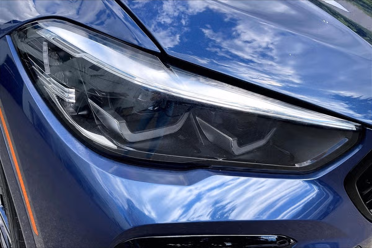 2021 BMW X6 xDrive40i Image 27