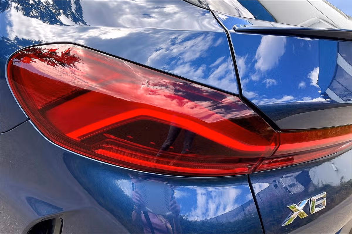 2021 BMW X6 xDrive40i Image 28