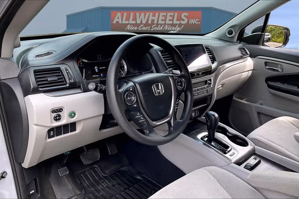 2017 Honda Pilot EX Image 13