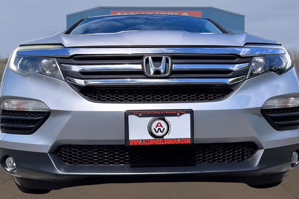 2017 Honda Pilot EX Image 28