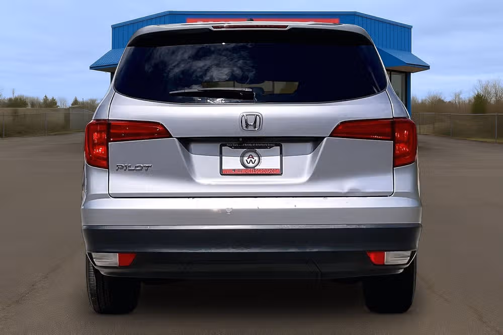 2017 Honda Pilot EX Image 4