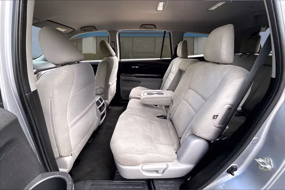 2017 Honda Pilot EX Image 25
