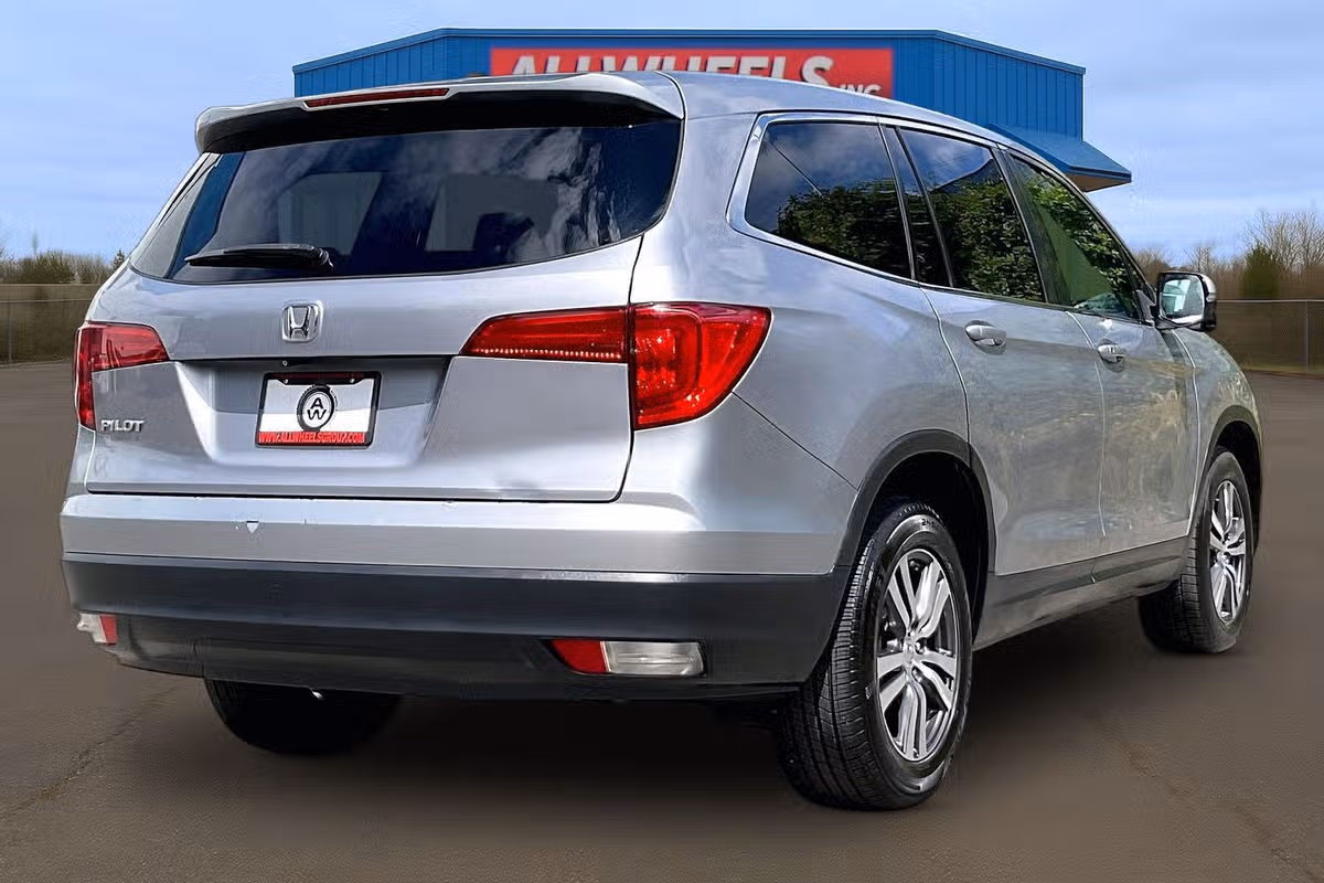 2017 Honda Pilot EX Image 12