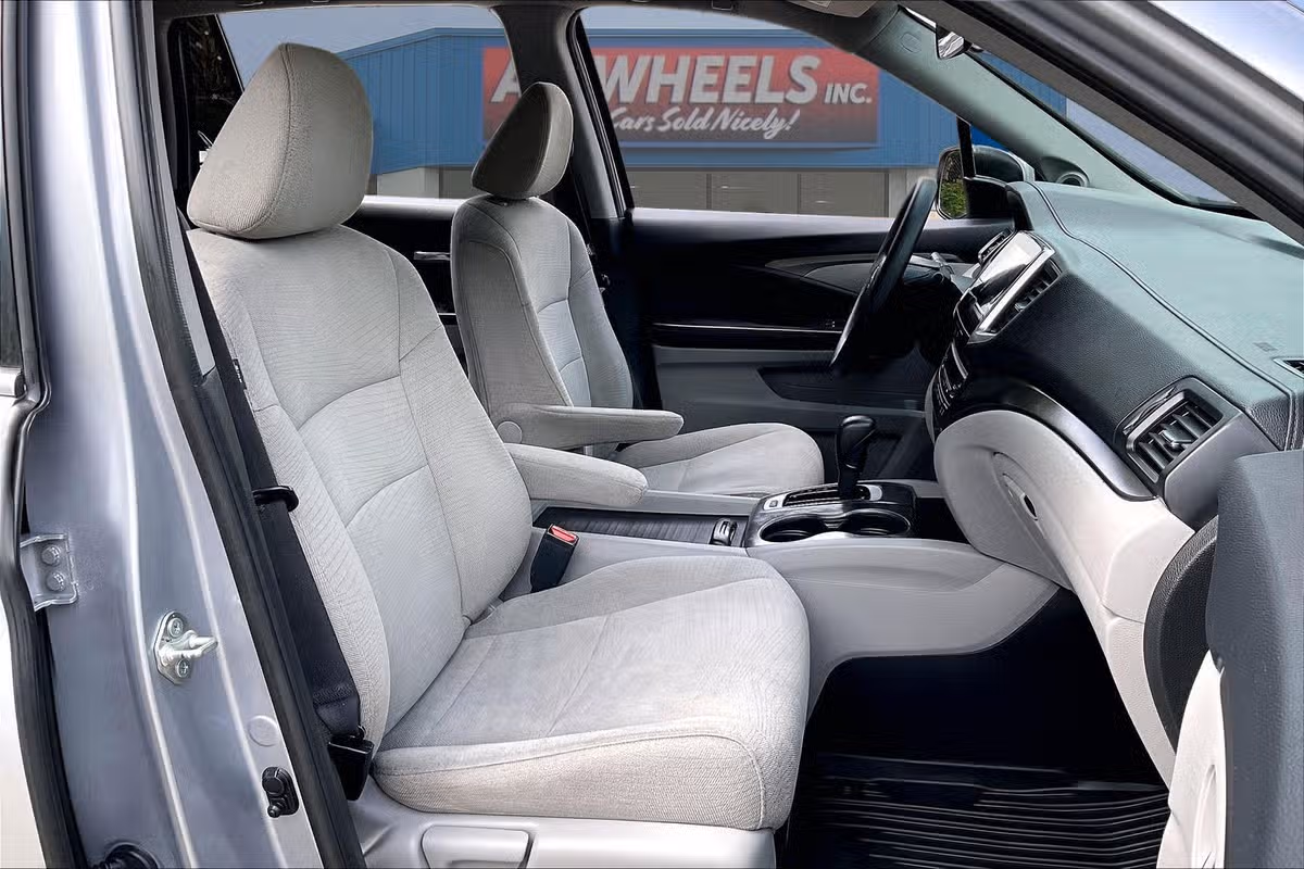 2017 Honda Pilot EX Image 7