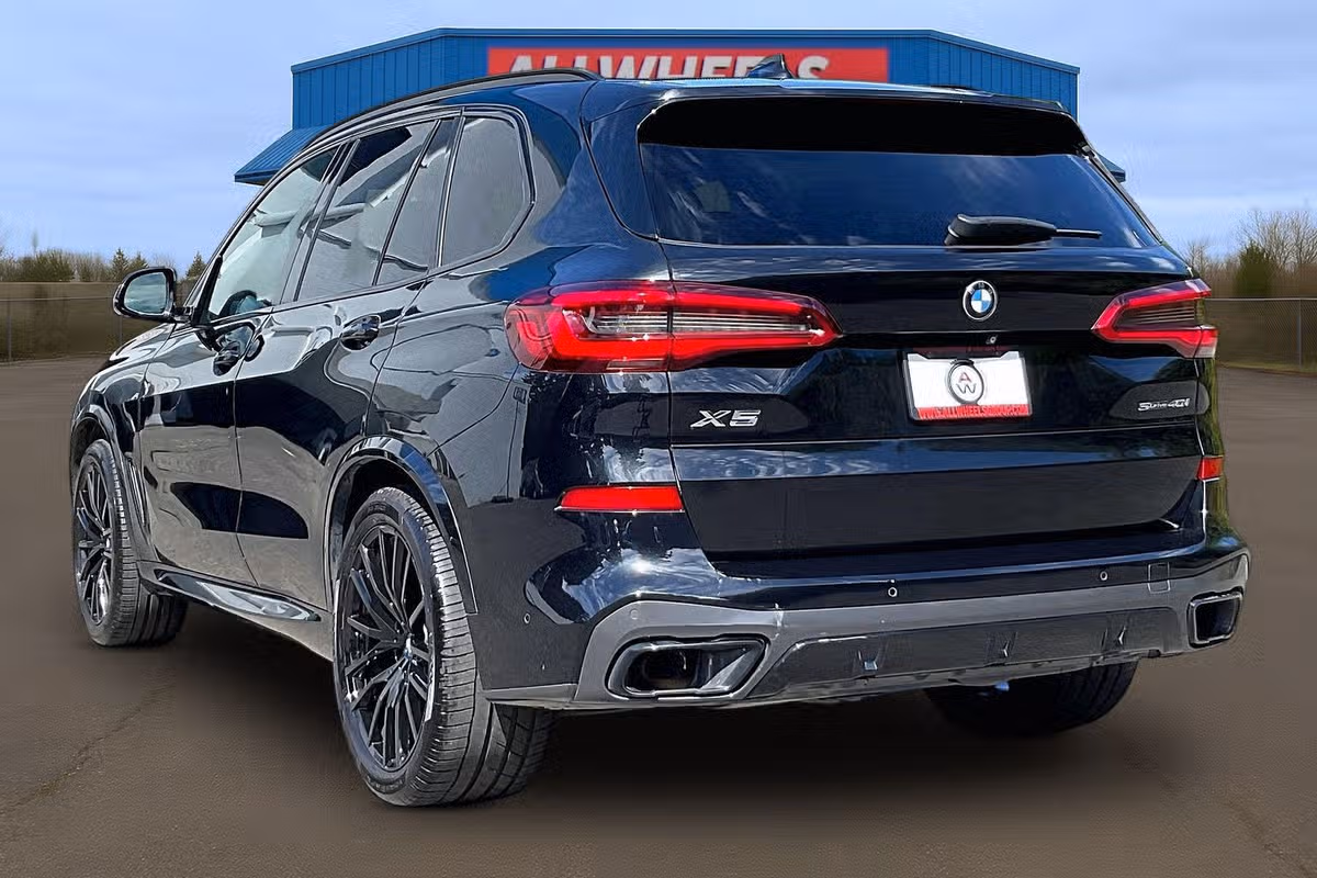 2020 BMW X5 sDrive40i Image 2