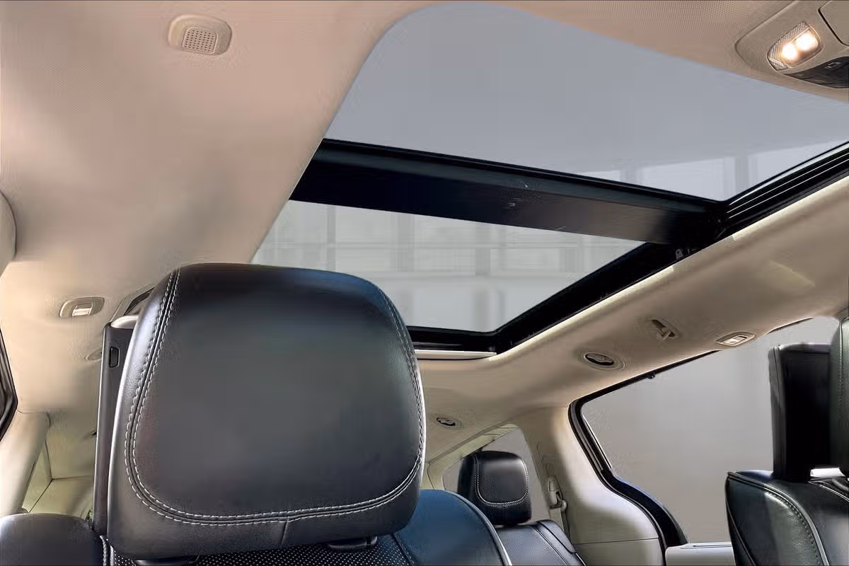 2018 Chrysler Pacifica Limited Passenger Image 20