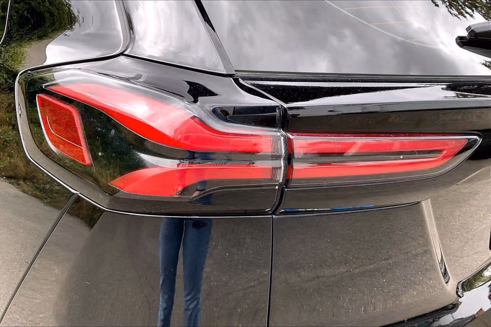 2023 Chevrolet Bolt EUV Premier Crossover Image 29