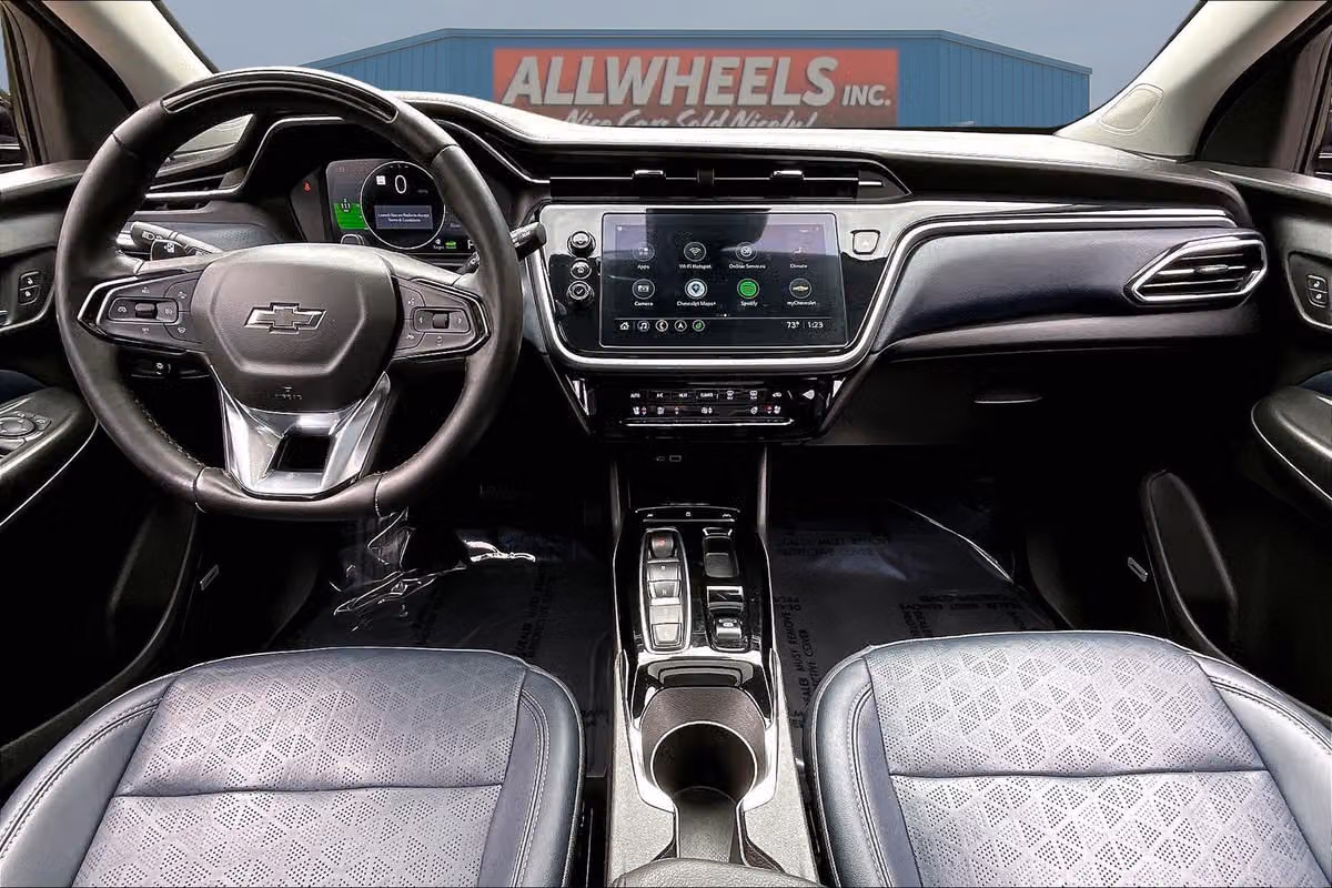 2023 Chevrolet Bolt EUV Premier Crossover Image 15