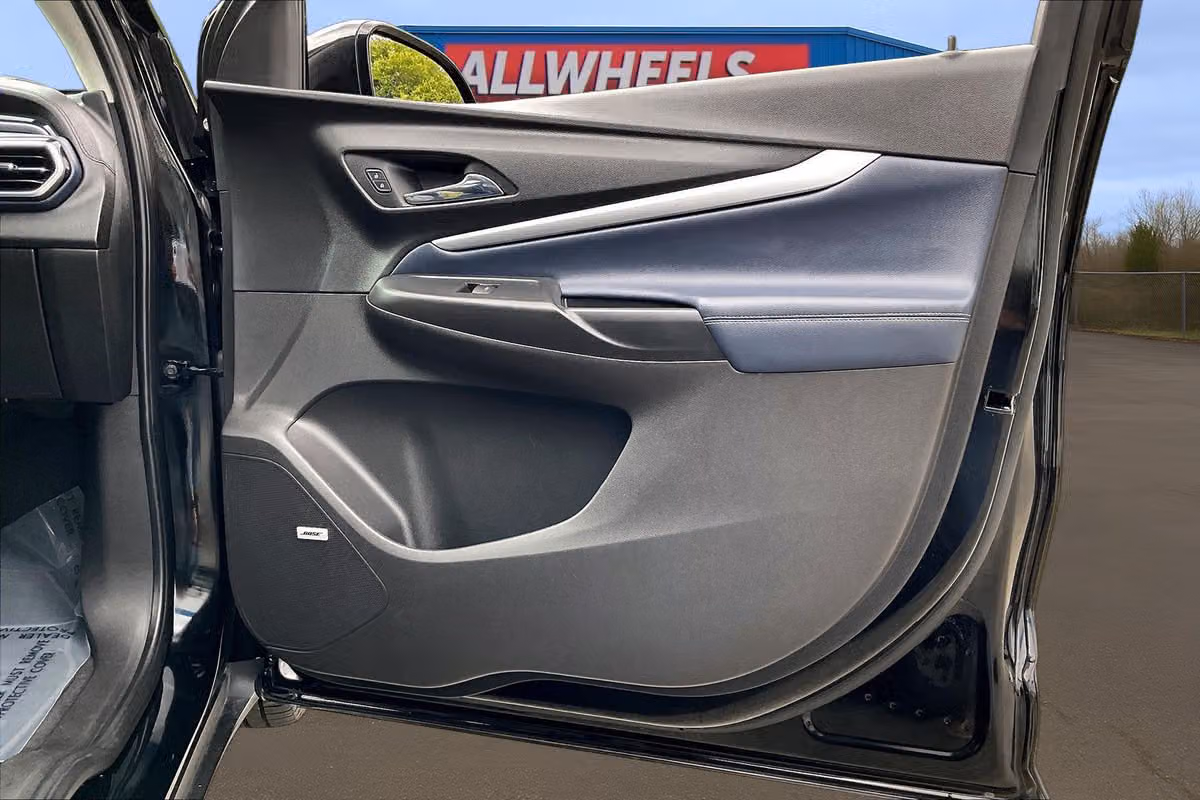 2023 Chevrolet Bolt EUV Premier Crossover Image 23