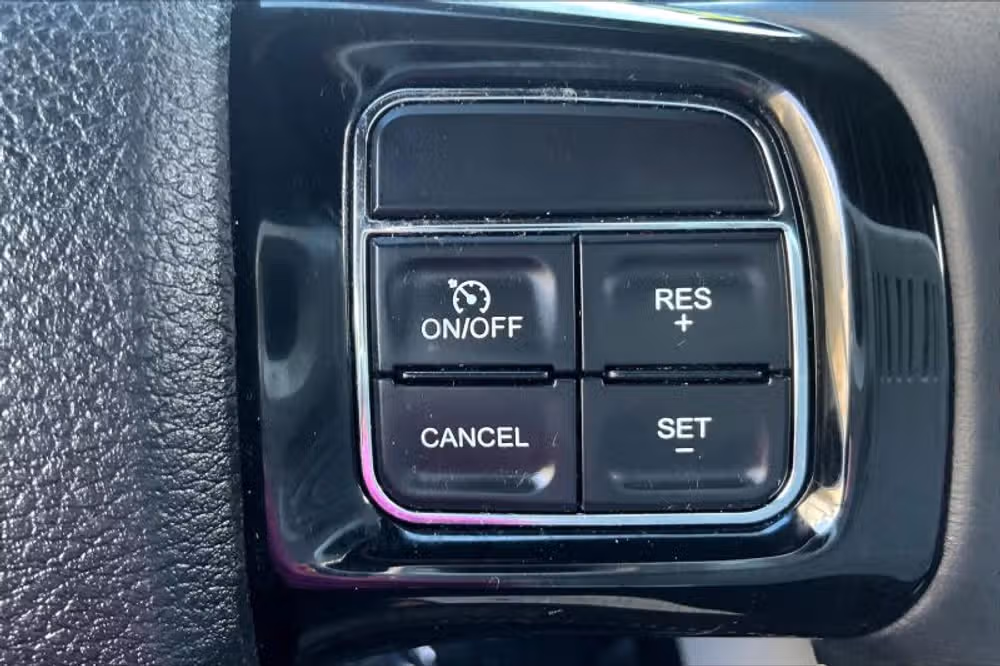 2017 Dodge Grand Caravan SE Plus Passenger Image 19
