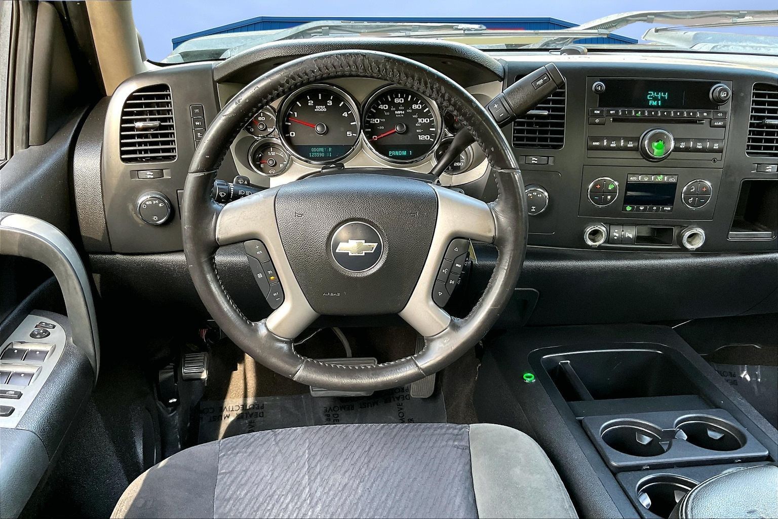 View vehicle photo 5