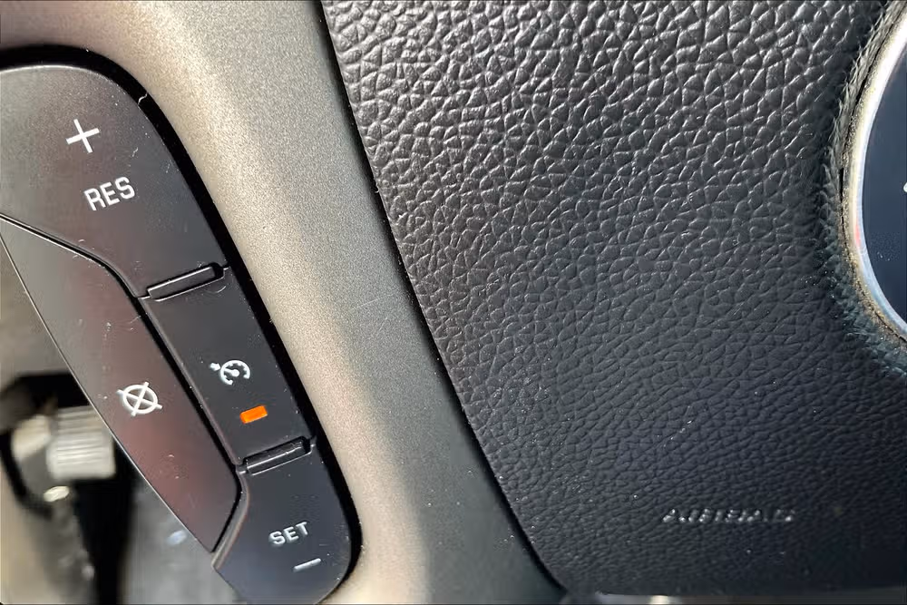 2007 Chevrolet Silverado 2500HD LT Pickup 4D 6 1/2 ft Image 16