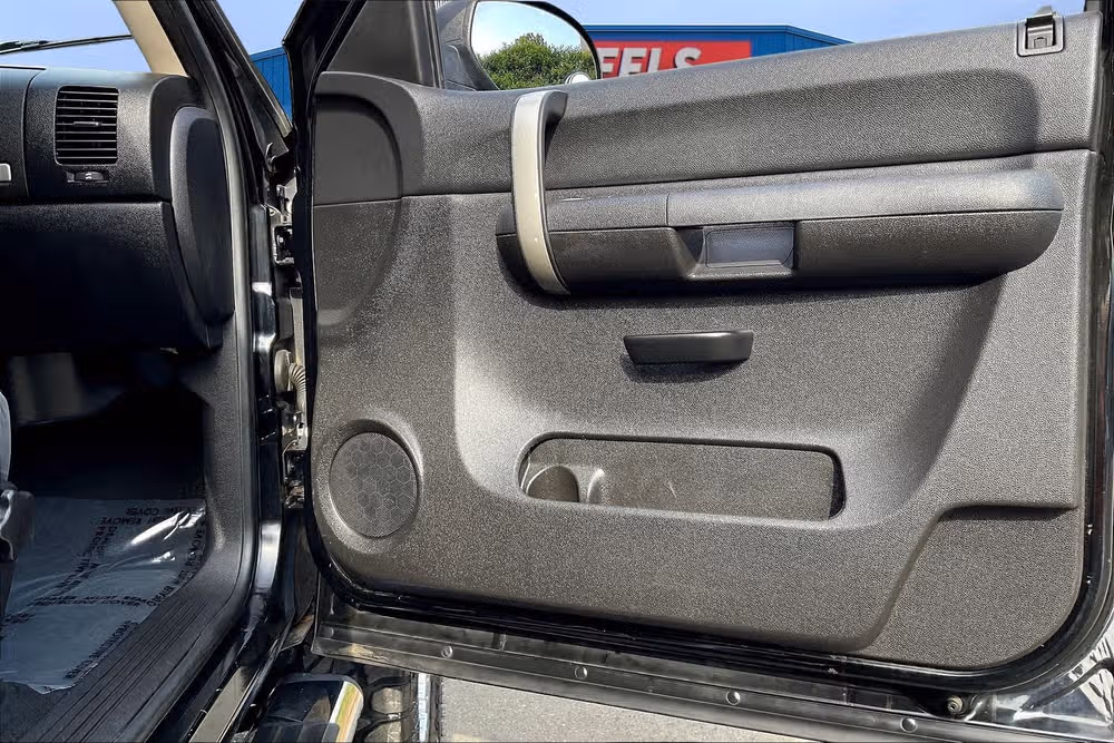 2007 Chevrolet Silverado 2500HD LT Pickup 4D 6 1/2 ft Image 21