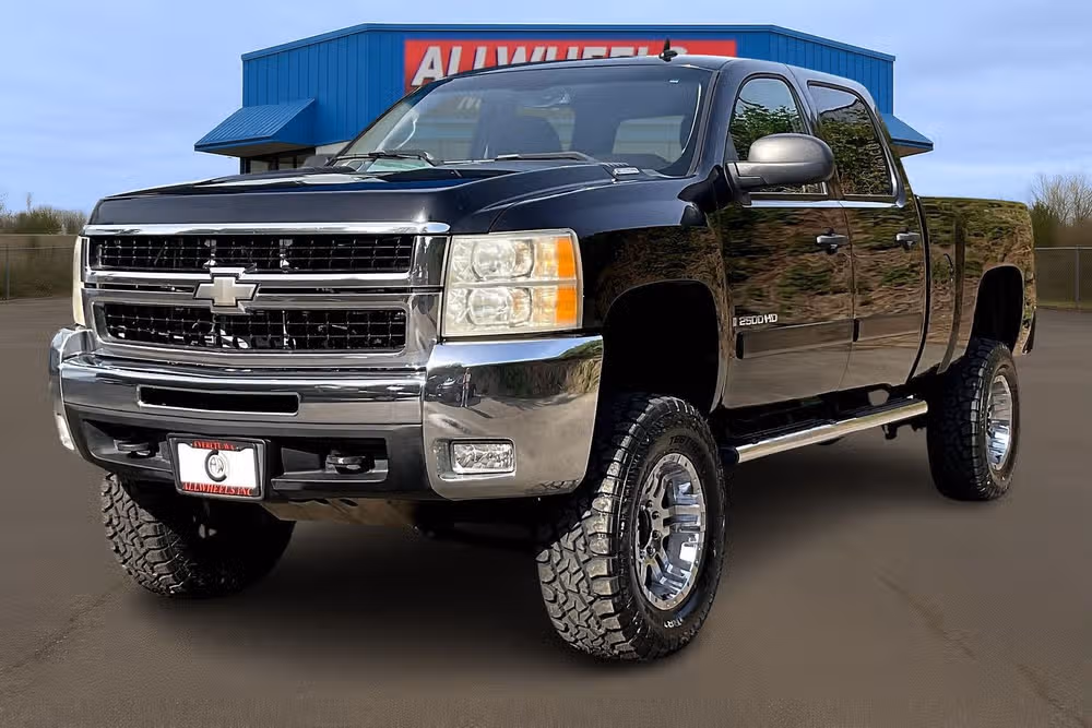 2007 Chevrolet Silverado 2500HD LT Pickup 4D 6 1/2 ft Image 10
