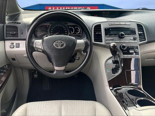 2009 Toyota Venza FWD 4cyl Lower Image 3