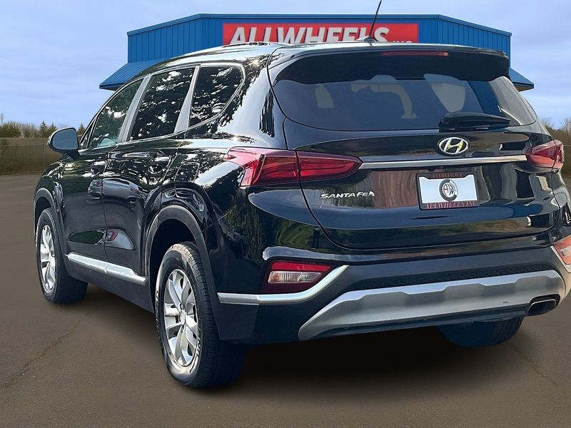 2020 Hyundai SANTA FE SE Upper Image 2
