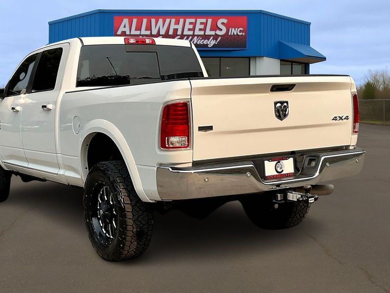 2016 Ram 2500 Laramie Crew Cab Upper Image 2
