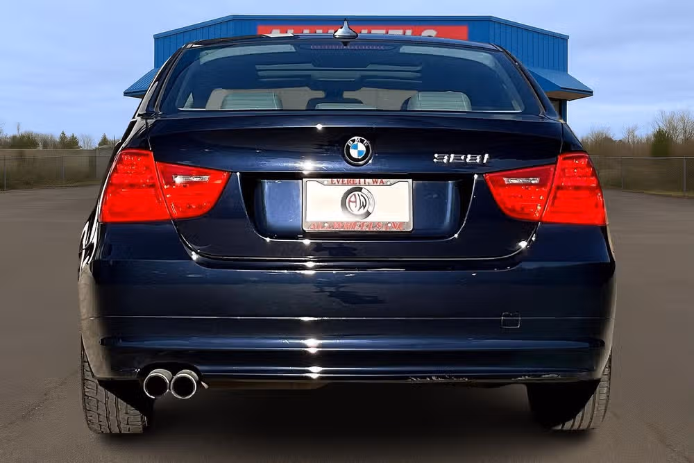 2010 BMW 3 Series 328i xDrive Image 4
