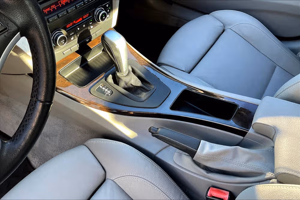 2010 BMW 3 Series 328i xDrive Image 14
