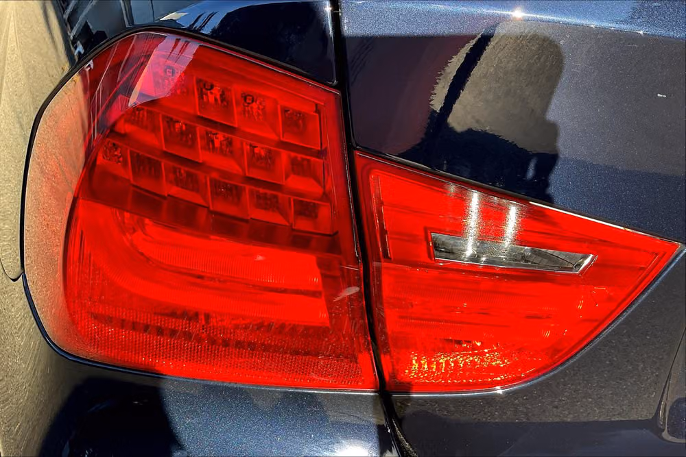 2010 BMW 3 Series 328i xDrive Image 28