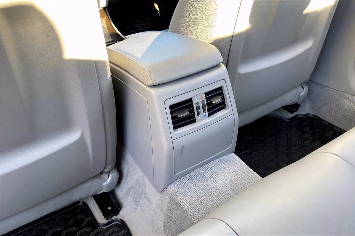 2010 BMW 3 Series 328i xDrive Image 31