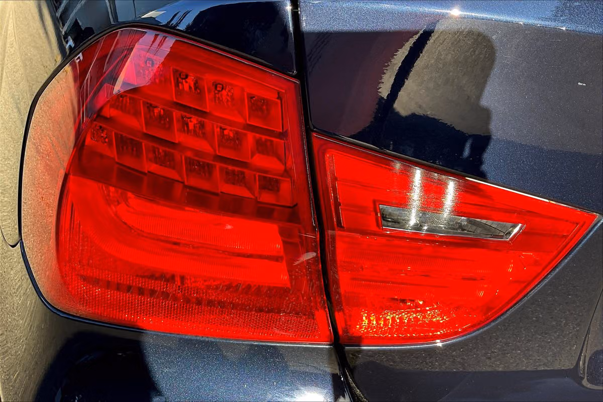 2010 BMW 3 Series 328i xDrive Image 28