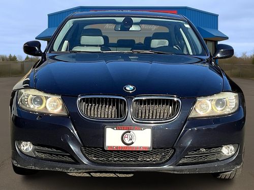 2010 BMW 3 Series 328i xDrive Lower Image 1