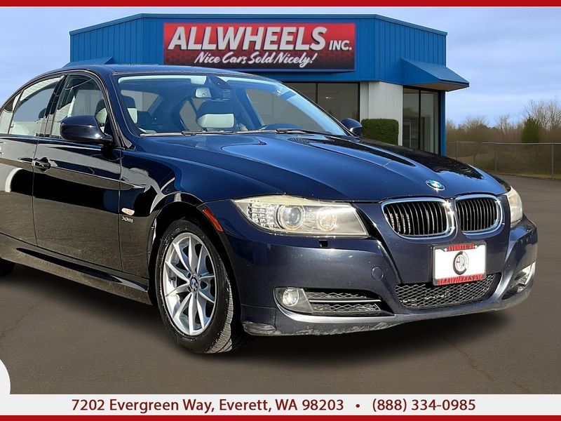 2010 BMW 3 Series 328i xDrive Upper Image 1