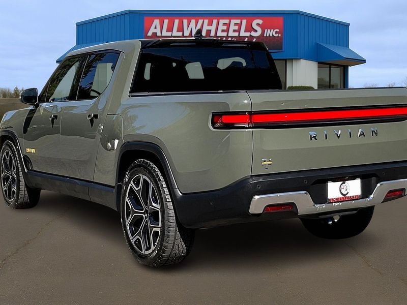 2022 Rivian R1T Launch Edition Crew Cab Upper Image 2