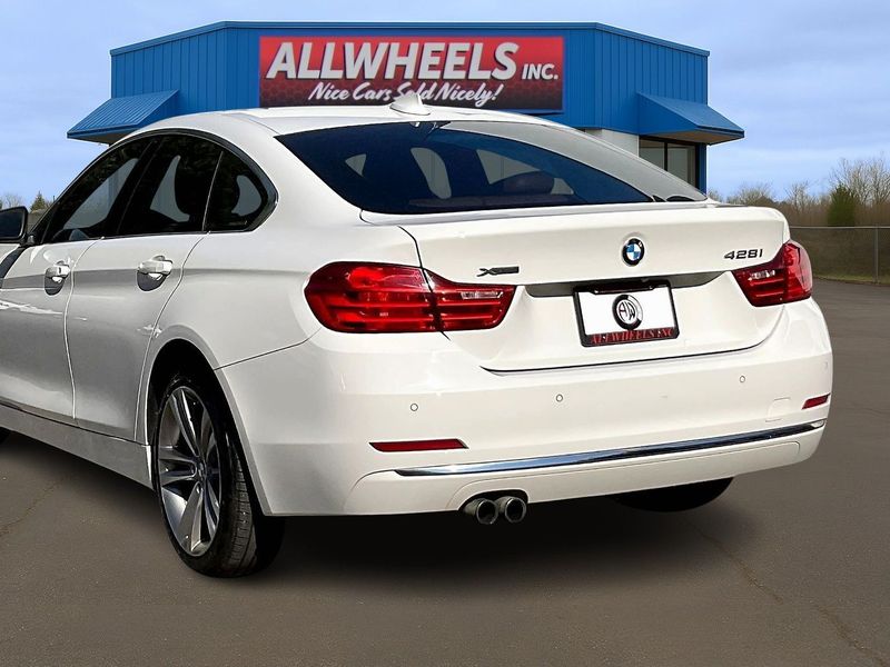 2016 BMW 4 Series 428i xDrive Gran Coupe Upper Image 2