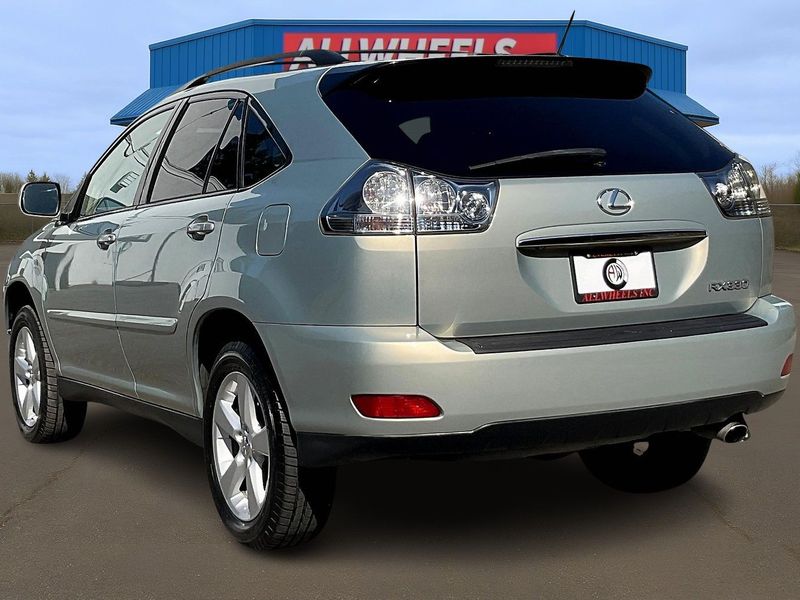 2006 Lexus RX 330 Base Upper Image 2