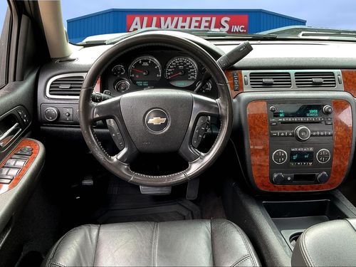 2007 Chevrolet Silverado 2500HD LTZ Pickup 4D 8 ft Crew Cab Lower Image 3