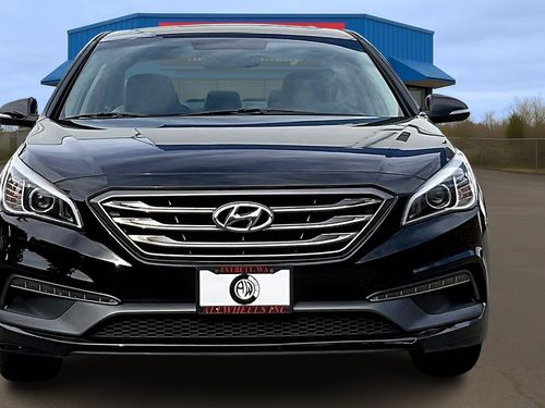 2017 Hyundai SONATA Limited Lower Image 1