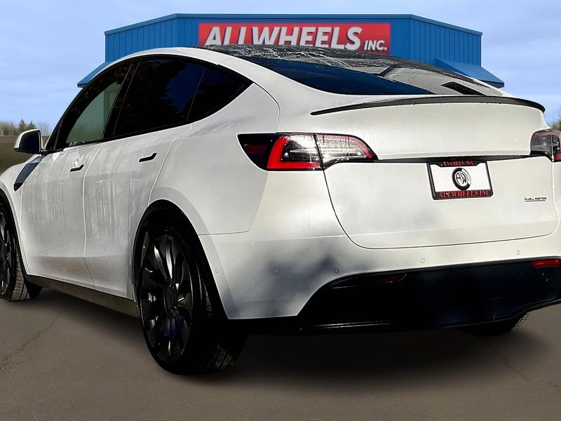 2021 Tesla Model Y Performance Upper Image 2