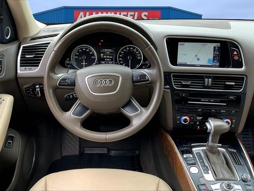 2013 Audi Q5 Hybrid 2.0T quattro Prestige Lower Image 3