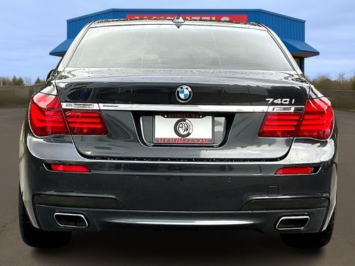 2015 BMW 7 Series 740i Lower Image 2