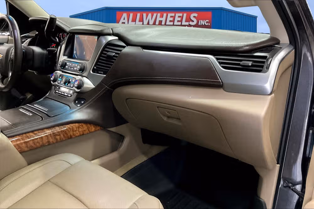 2015 Chevrolet Tahoe LTZ Image 16