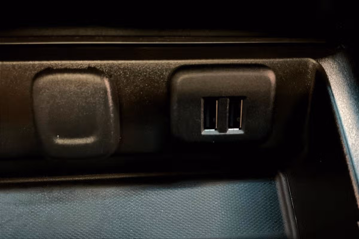 2015 Chevrolet Tahoe LTZ Image 32