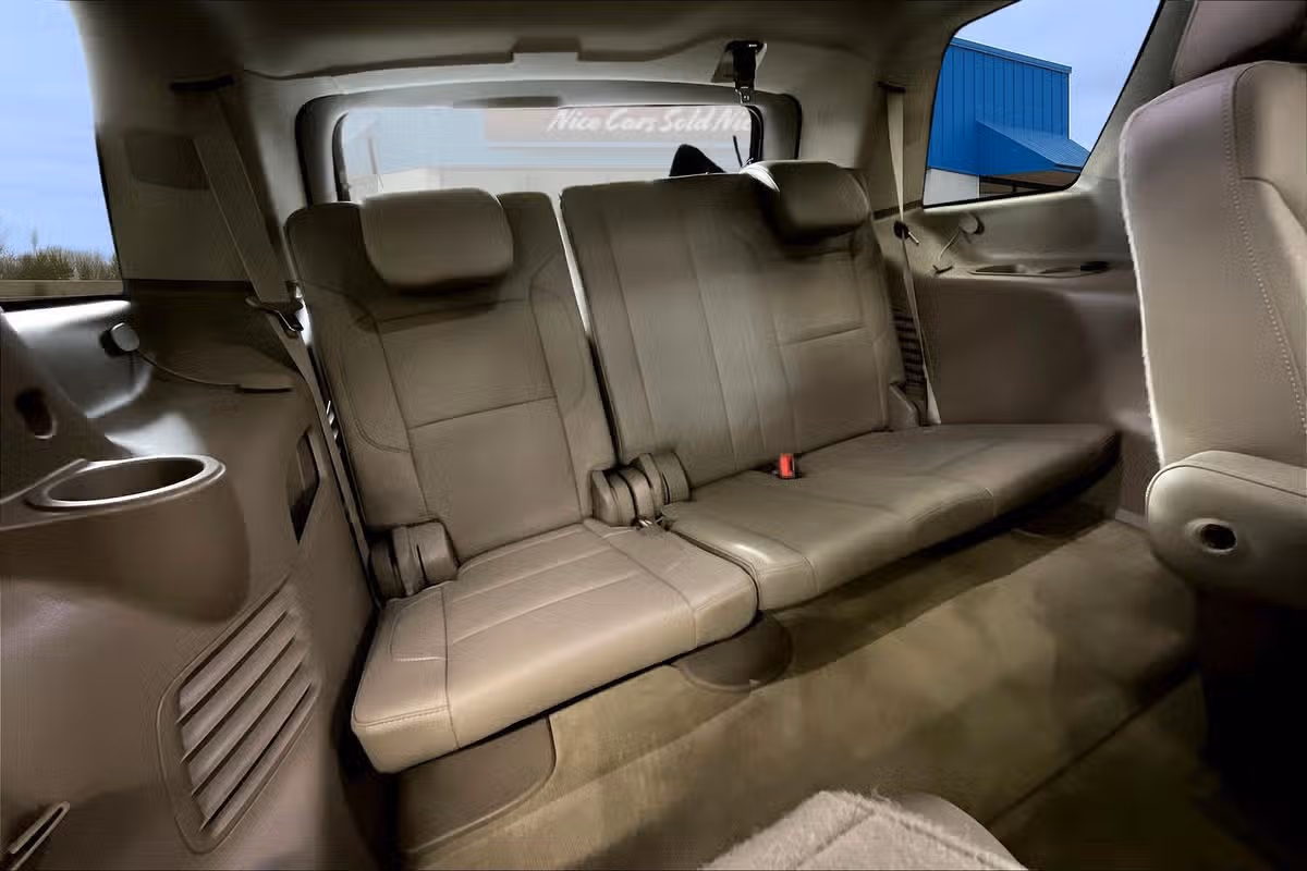 2015 Chevrolet Tahoe LTZ Image 27