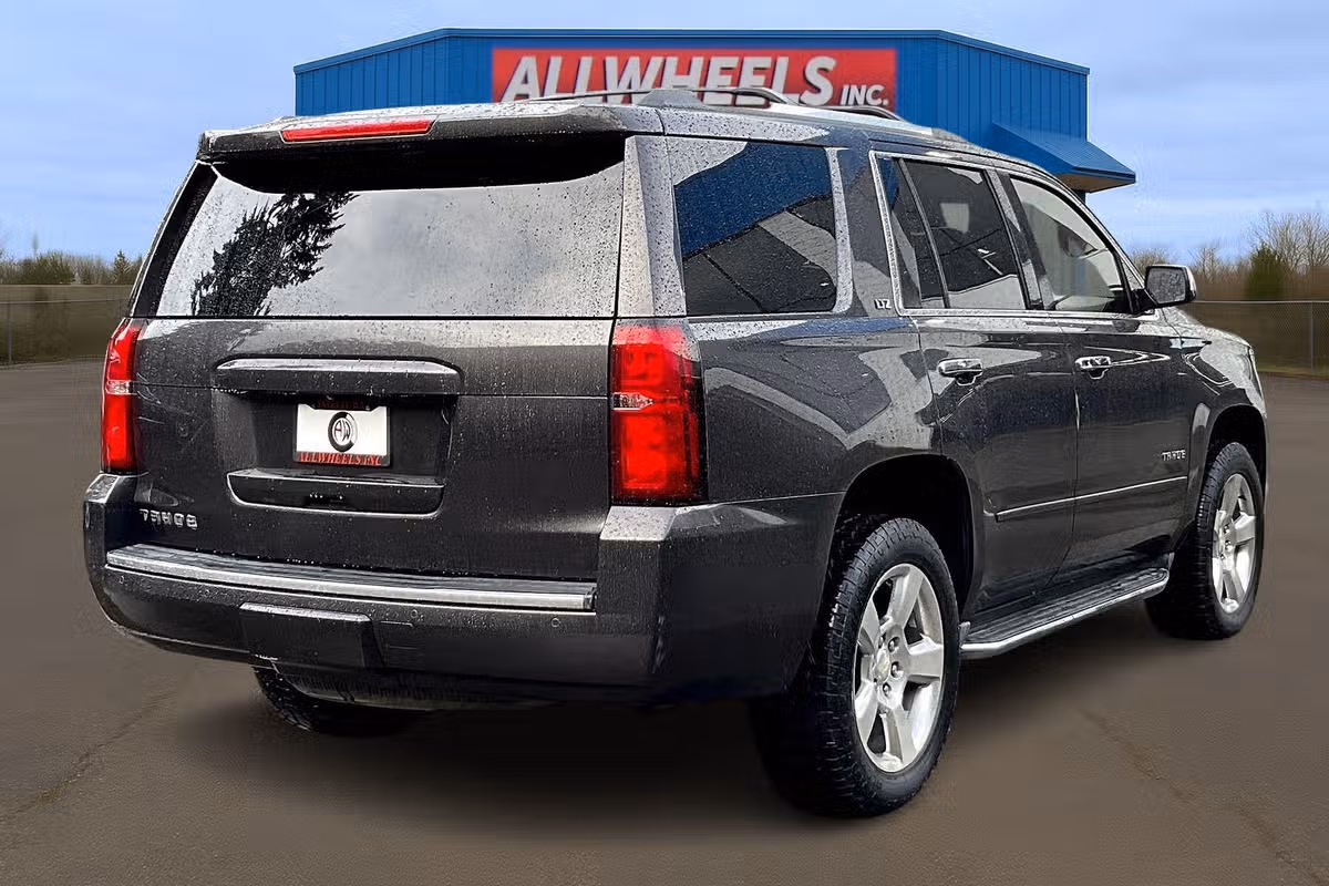2015 Chevrolet Tahoe LTZ Image 12